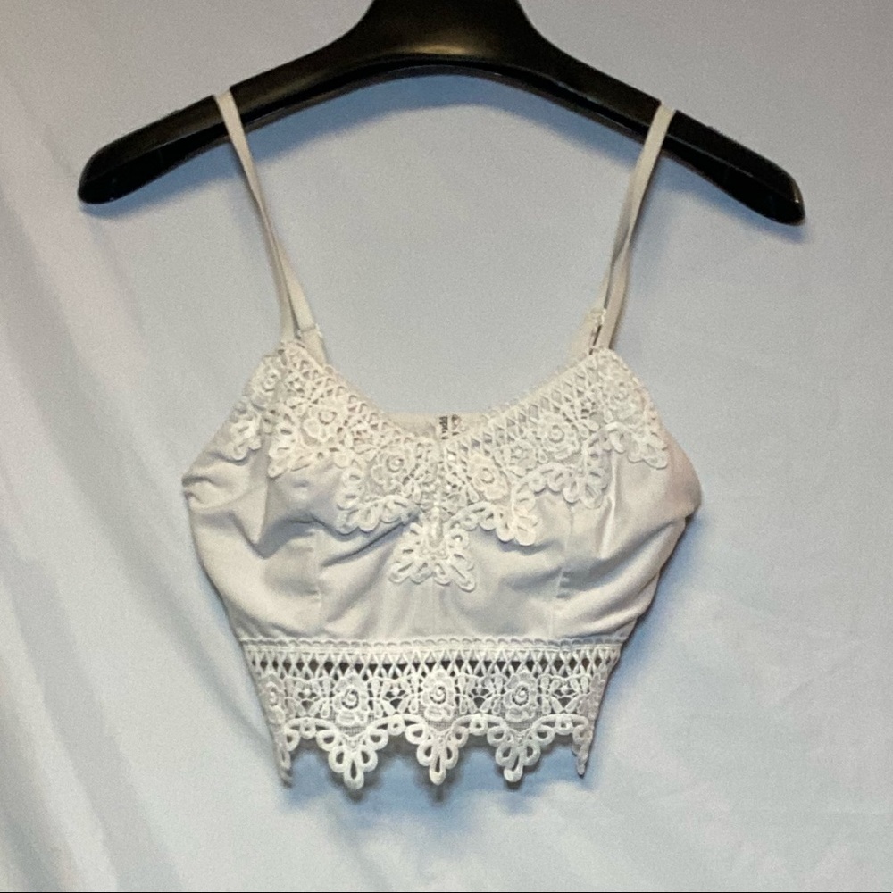 White lace crop tank